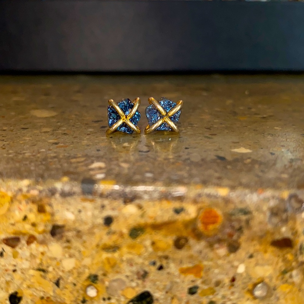 Jax Kelly women’s blue druzy cut earrings
